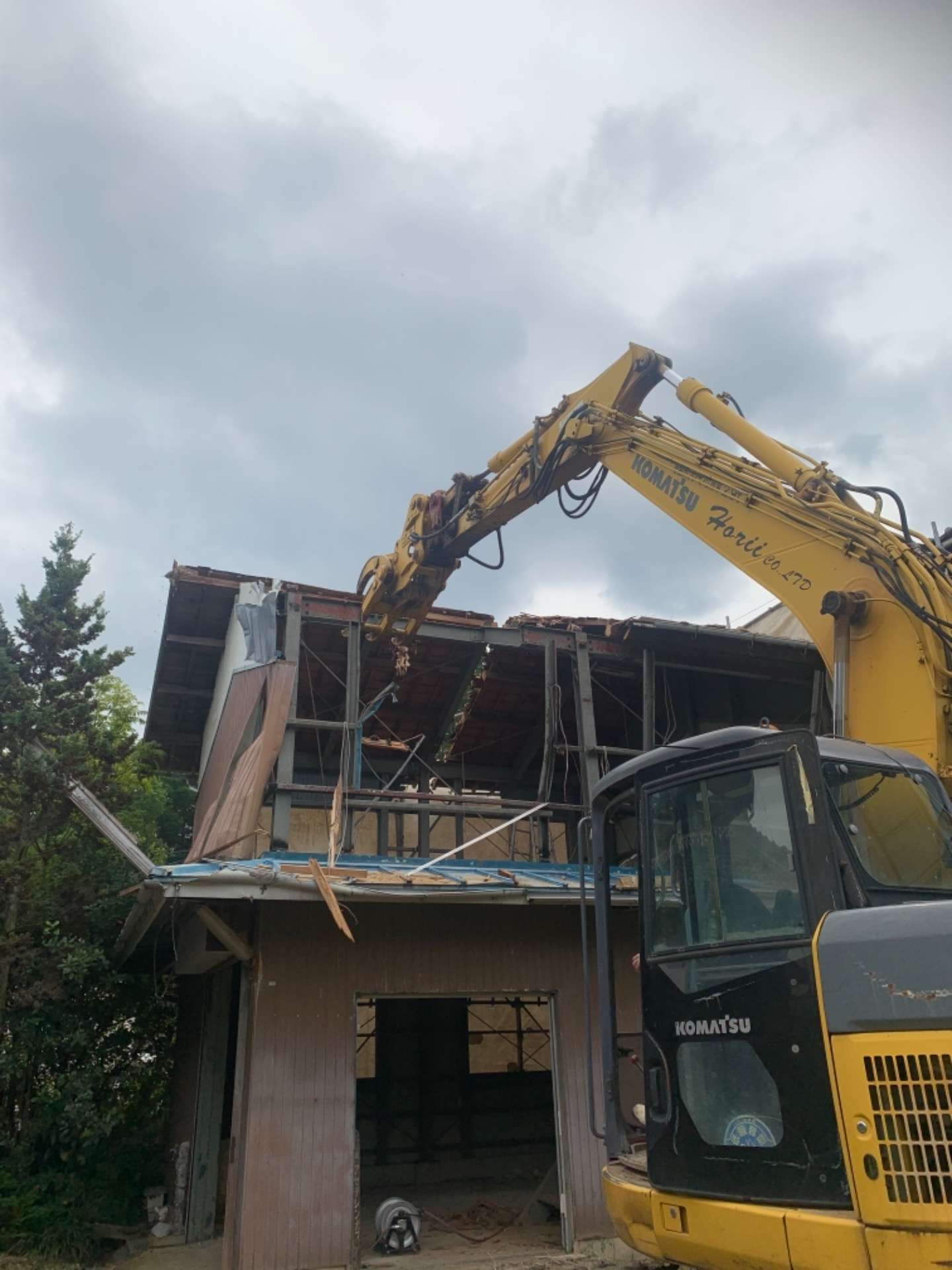 米原市で解体作業